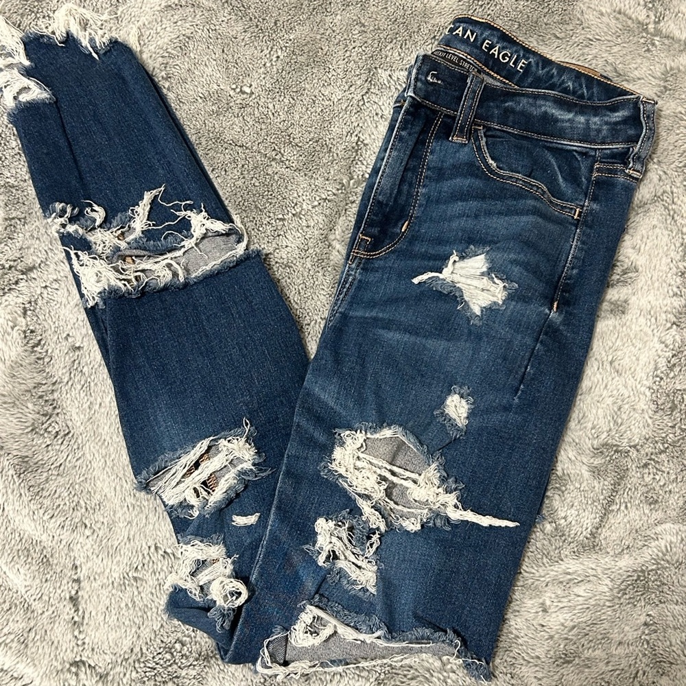 American Eagle Women's Blue Distressed Jeans, Size 4 Reg Super Hi Rise Jegging